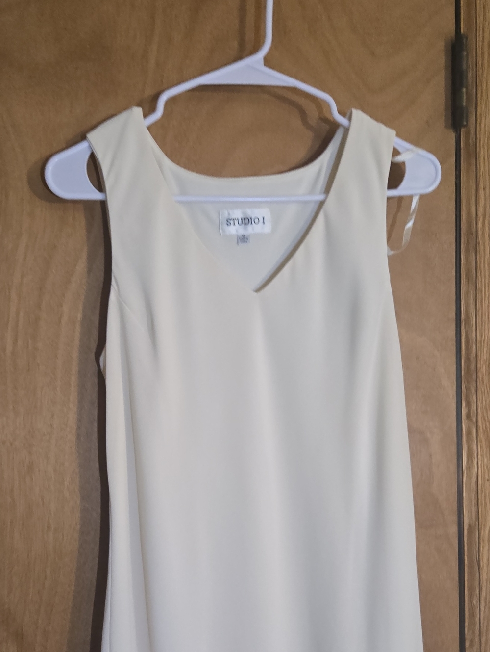 Studio I Cream Midi Dress V-Neck Sleeveless
